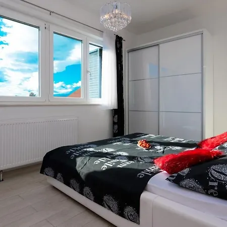 Luxury With A Swimming Pool Novigrad - 18339 Villa *
