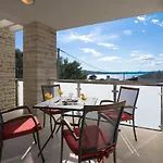 Luxury With A Swimming Pool Novigrad - 18339 Villa Novigrad (Dalmatia)