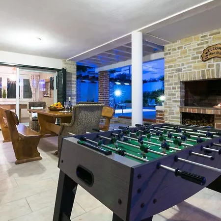 Luxury With A Swimming Pool Novigrad - 18339 Novigrad (Dalmatia)