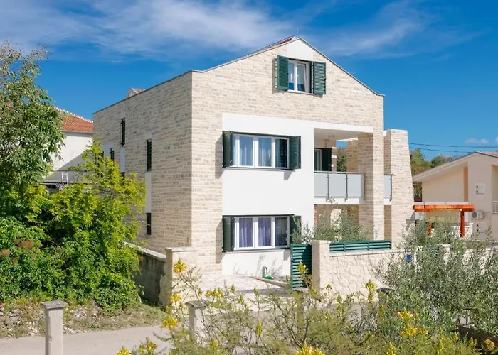 Вилла Luxury With A Swimming Pool Novigrad - 18339 *