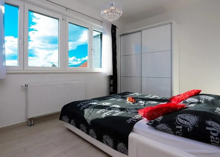 Luxury With A Swimming Pool Novigrad - 18339 Вилла *