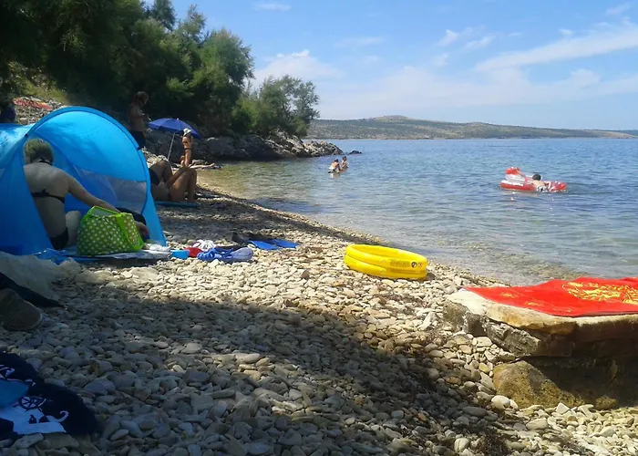 Luxury With A Swimming Pool Novigrad - 18339 *